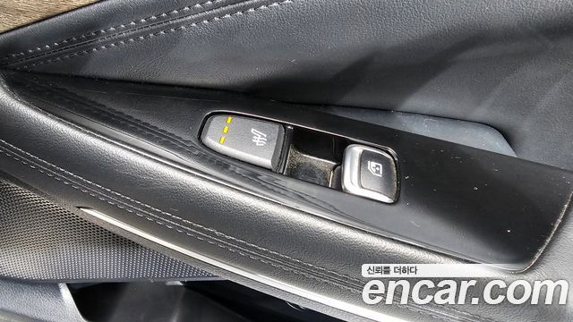 Kia K8 2.5 Gasoline 2WD Noblesse 2022 — фото 19