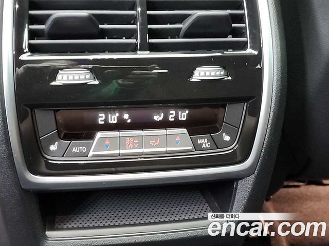 BMW X6 (G06) xDrive40i M Sport 2022 — фото 17