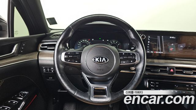 Kia K5 (III) 2.0 Signature 2021 — фото 16