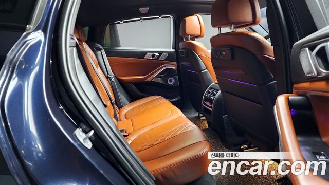 BMW X6 (G06) M50i 2023 — фото 18