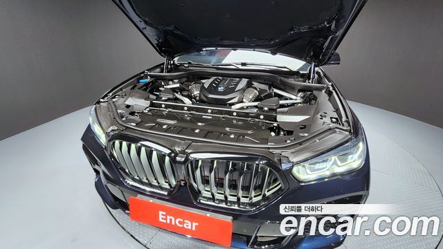 BMW X6 (G06) M50i 2023 — фото 24