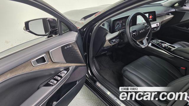 Kia K8 2.5 Gasoline 2WD Noblesse 2023 — фото 11