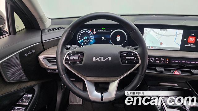 Kia K8 2.5 Gasoline 2WD Noblesse 2023 — фото 13
