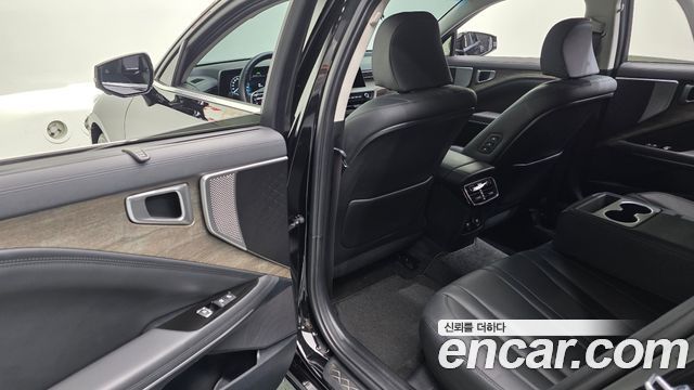 Kia K8 2.5 Gasoline 2WD Noblesse 2023 — фото 17