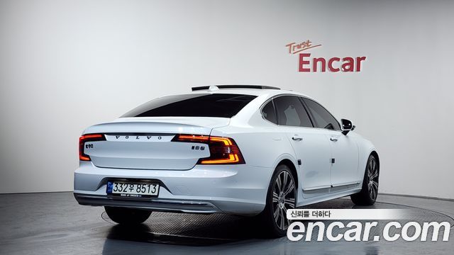 Volvo S90 B6 AWD Inscription 2021 — фото 2