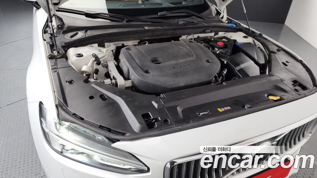 Volvo S90 B6 AWD Inscription 2021 — фото 6
