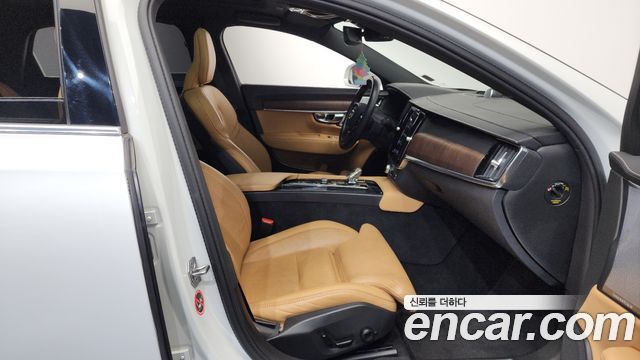 Volvo S90 B6 AWD Inscription 2021 — фото 11