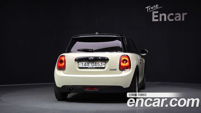 MINI Cooper Standard Third Generation 2016 — фото 4
