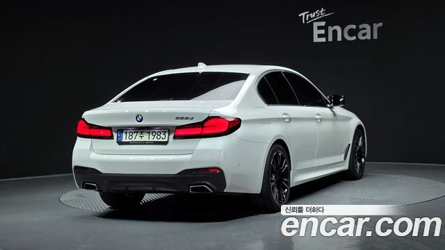 BMW 5 Series (G30) 523d M Sport 2021 — фото 2