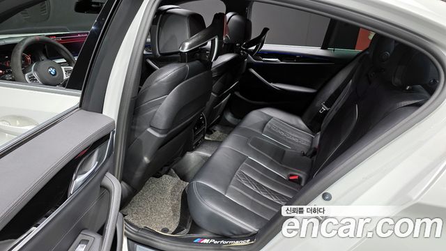 BMW 5 Series (G30) 523d M Sport 2021 — фото 12