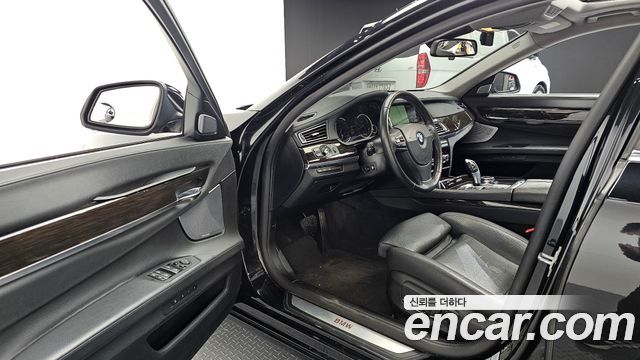 BMW 7 Series (F01) 750Li xDrive 2014 — фото 15