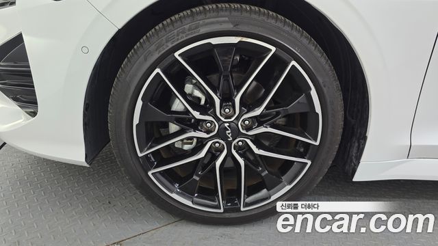 Kia K5 (III) 1.6 Turbo Signature 2023 — фото 5