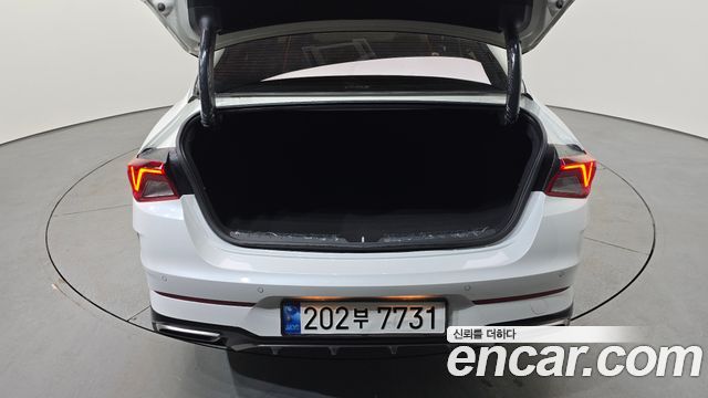 Kia K5 (III) 1.6 Turbo Signature 2023 — фото 20