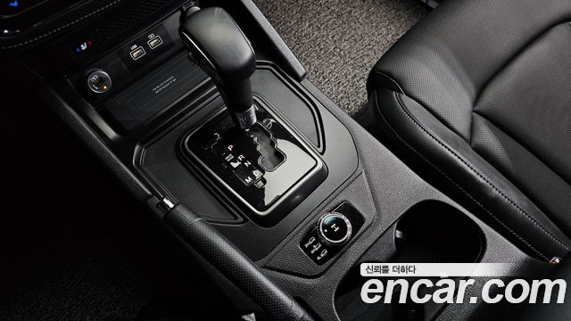 KG Mobility (SsangYong) Rexton Sports Khan Diesel 2.2 4WD Prestige 2023 — фото 9