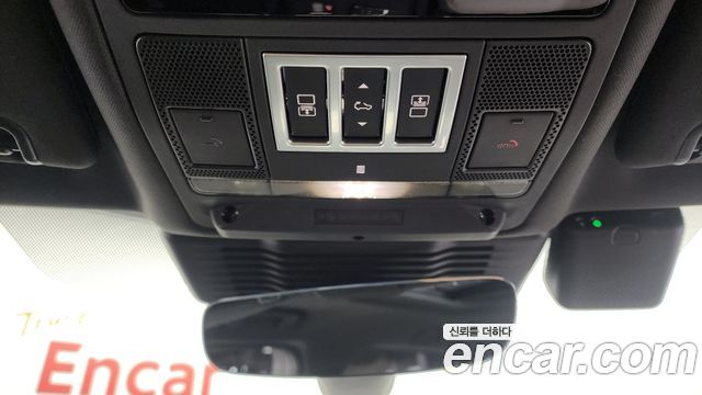 Land Rover Discovery 5 P360 R-Dynamic SE 2022 — фото 17