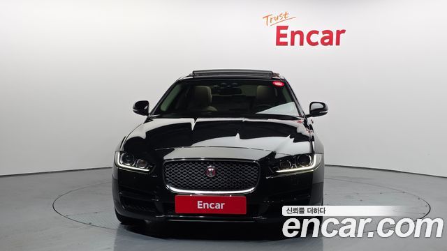 Jaguar XE 20d Prestige 2016 — фото 3