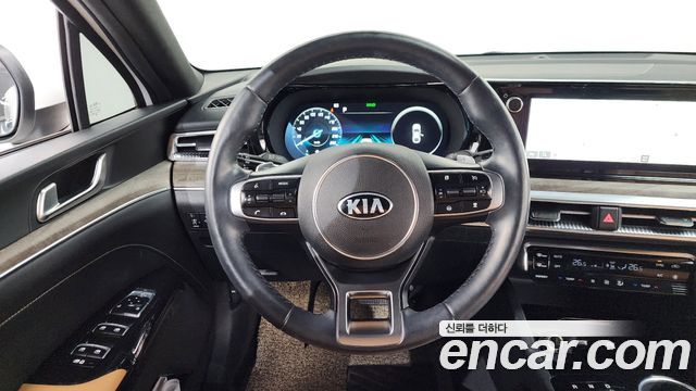 Kia K5 (III) 2.0 Noblesse 2021 — фото 13