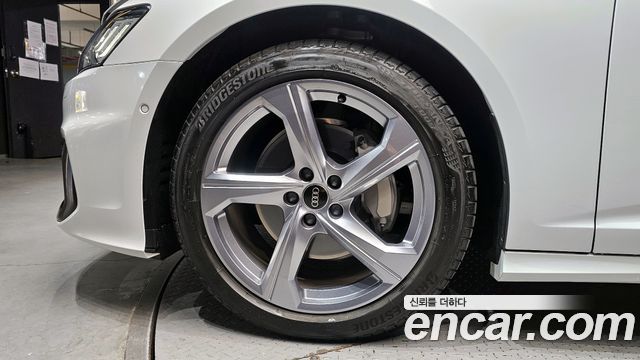 Audi A6 (C8) 45 TFSI Premium 2025 — фото 5