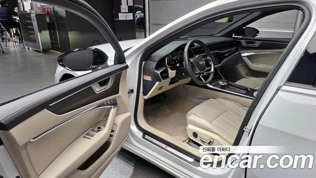 Audi A6 (C8) 45 TFSI Premium 2025 — фото 10