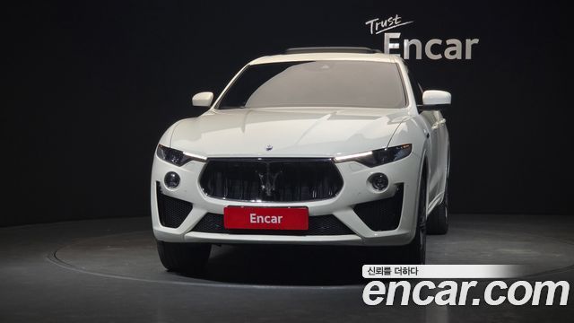 Maserati Levante 3.8 GTS AWD 2019 — фото 3