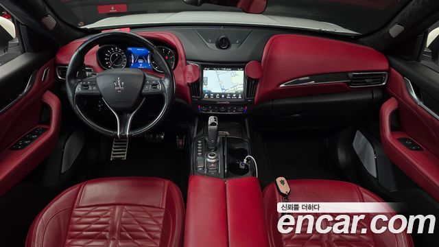 Maserati Levante 3.8 GTS AWD 2019 — фото 7