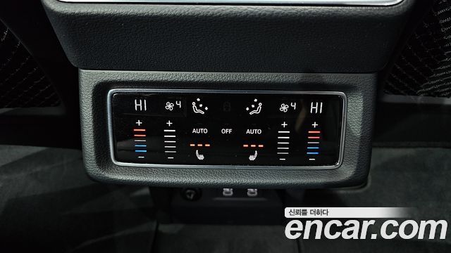 Audi e-tron 55 Quattro 2021 — фото 19