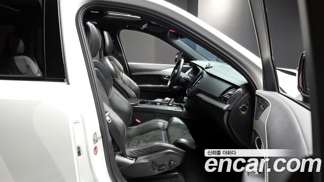 Volvo XC90 (II) T8 R-Design Hybrid 2021 — фото 10