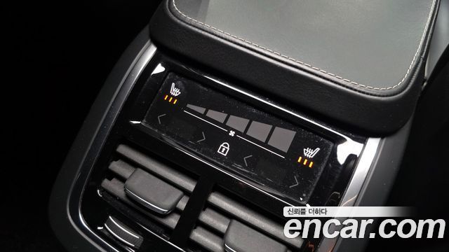 Volvo XC90 (II) T8 R-Design Hybrid 2021 — фото 22