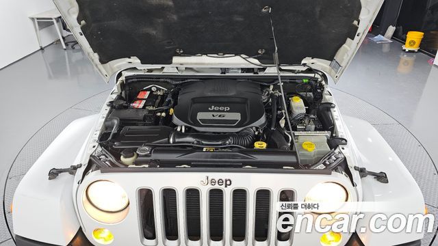 Jeep Wrangler (JK) 3.6 Sahara 4Door 2017 — фото 6