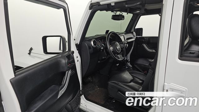 Jeep Wrangler (JK) 3.6 Sahara 4Door 2017 — фото 10