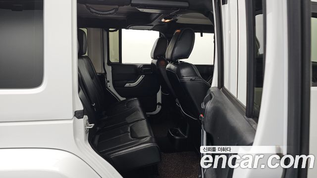 Jeep Wrangler (JK) 3.6 Sahara 4Door 2017 — фото 13