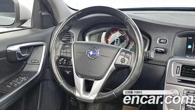 Volvo S60 D3 2nd 2016 — фото 17