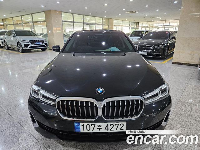 BMW 5 Series (G30) 523d xDrive Luxury 2022 — фото 2