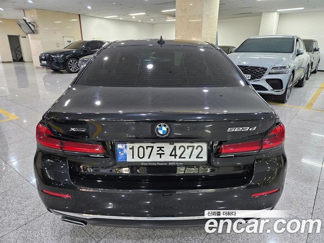 BMW 5 Series (G30) 523d xDrive Luxury 2022 — фото 4