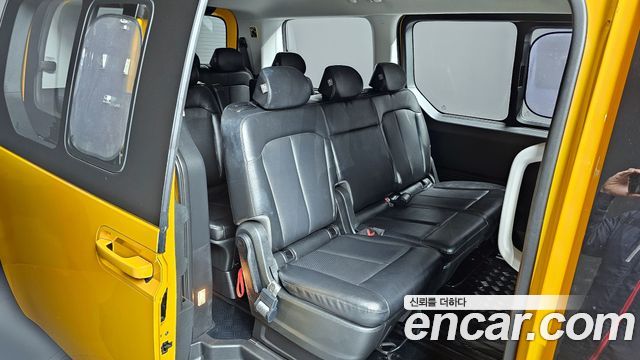 Hyundai Staria L3.5  Kinder Safety Car 11-Seater 2023 — фото 12