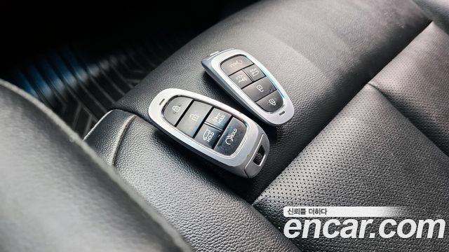 Hyundai Staria L3.5  Kinder Safety Car 11-Seater 2023 — фото 18