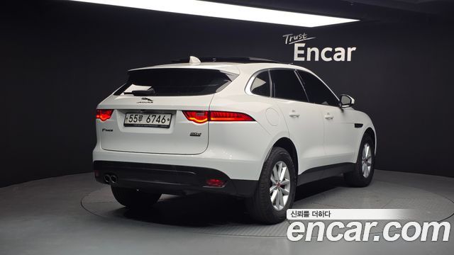 Jaguar F-PACE 20d Portfolio 2018 — фото 2