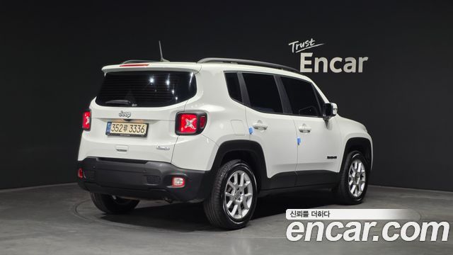 Jeep Renegade 2.4 Longitude 2021 — фото 2