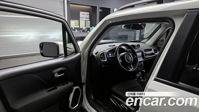 Jeep Renegade 2.4 Longitude 2021 — фото 10