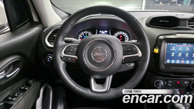 Jeep Renegade 2.4 Longitude 2021 — фото 13