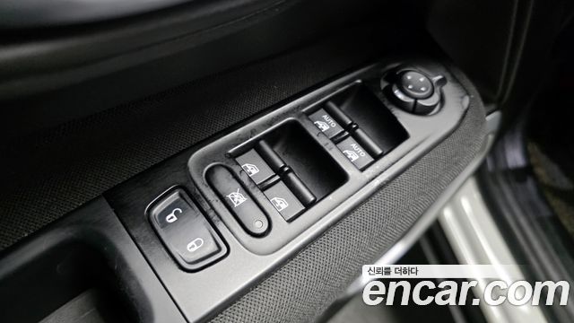 Jeep Renegade 2.4 Longitude 2021 — фото 14