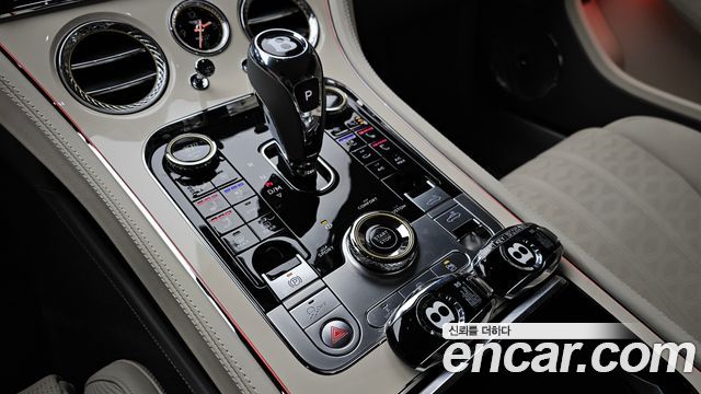 Bentley Continental GT (IV) 4.0 GTC Speed 2025 — фото 9