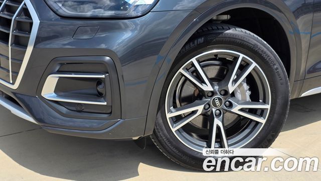 Audi Q5 (FY) 40 TDI Quattro 2022 — фото 2