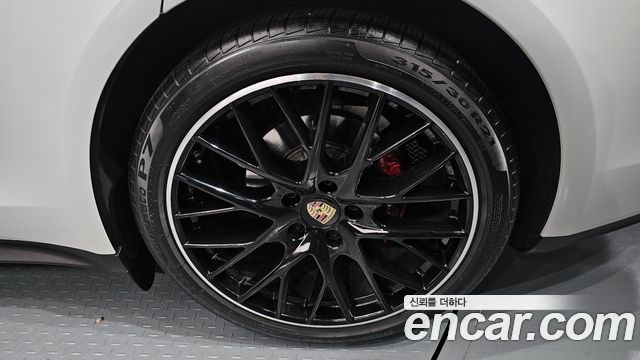 Porsche Panamera (971) 3.0 AWD 2018 — фото 5