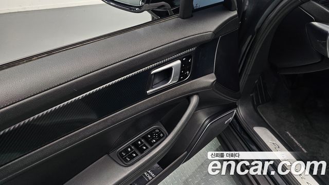 Porsche Panamera (971) 3.0 AWD 2018 — фото 17