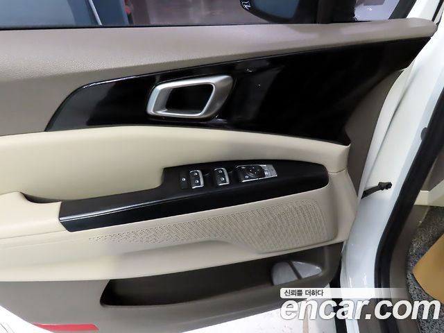 Kia Carnival (IV) Diesel 9-Seater Prestige 2023 — фото 19
