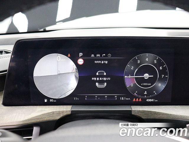 Kia K8 2.5 Gasoline 2WD Noblesse 2023 — фото 9
