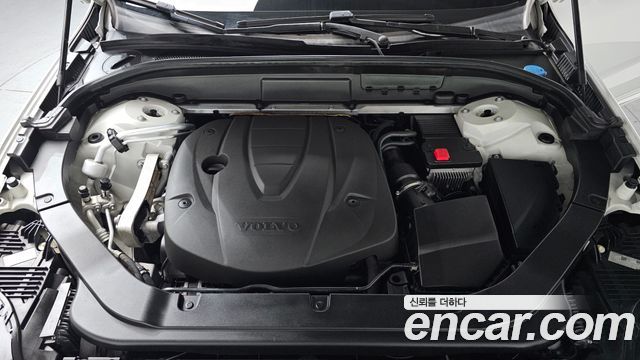 Volvo XC60 (II) D5 Inscription 2019 — фото 6