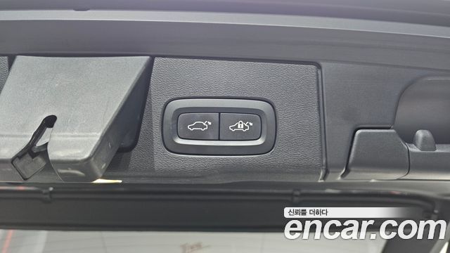 Volvo XC60 (II) D5 Inscription 2019 — фото 19
