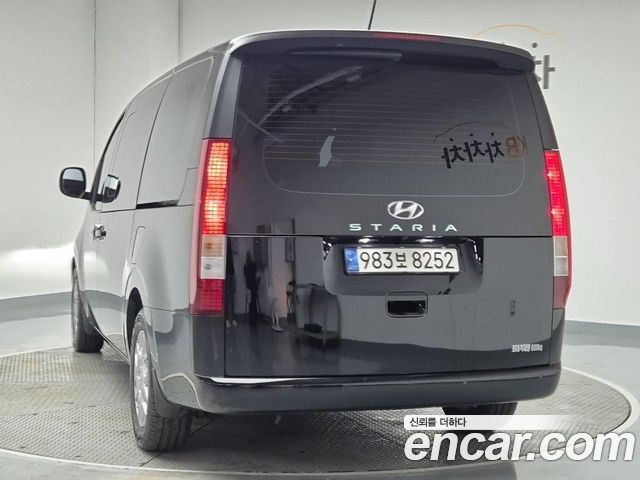 Hyundai Staria Cargo 5-Seater Modern 2022 — фото 2